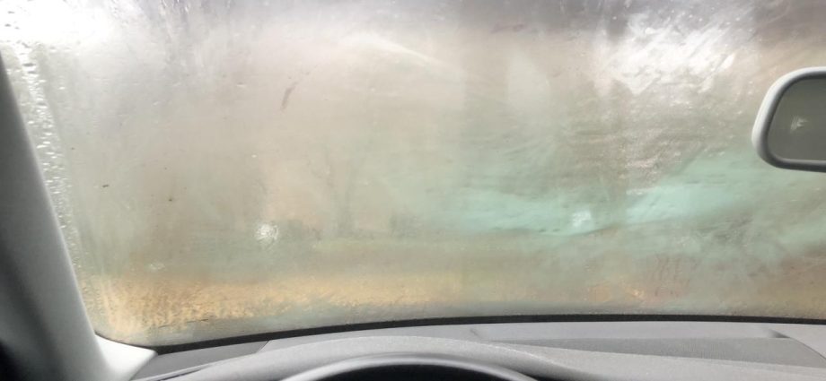 thermometer Raw reach De ce ai geamurile aburite la masina? Cum rezolvi? Trebuie sa apesi cateva  butoane. Dezaburire rapida! – infomix